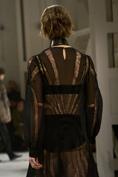 Look 59